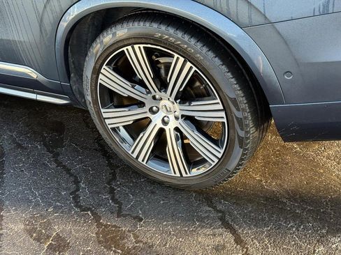 Used 2023 Volvo XC90 B6 Ultimate w/ Lounge Package image 8