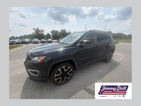 Used 2018 Jeep Compass Limited w/ Navigation Group FWD image 1