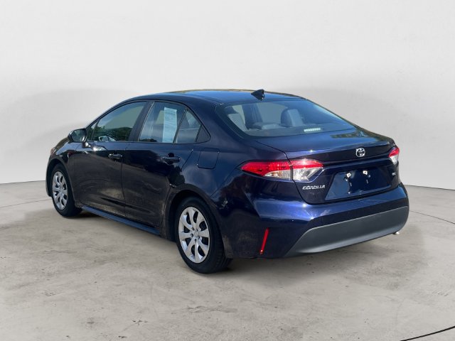 Used 2024 Toyota Corolla LE FWD image 3