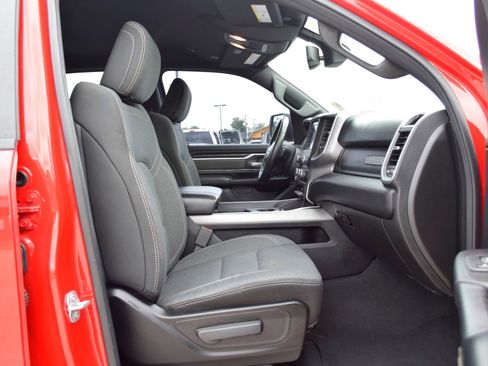 Used 2019 RAM 1500 Big Horn RWD image 23