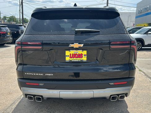 New 2026 Chevrolet Traverse LT w/ LPO, Floor Liner Package AWD/4WD image 10