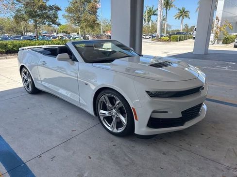 Used 2020 Chevrolet Camaro SS image 3