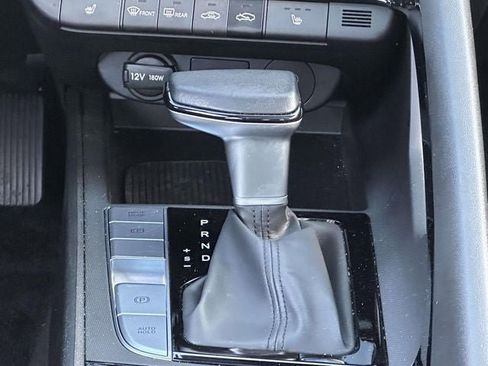 Used 2025 Hyundai Elantra SEL image 23