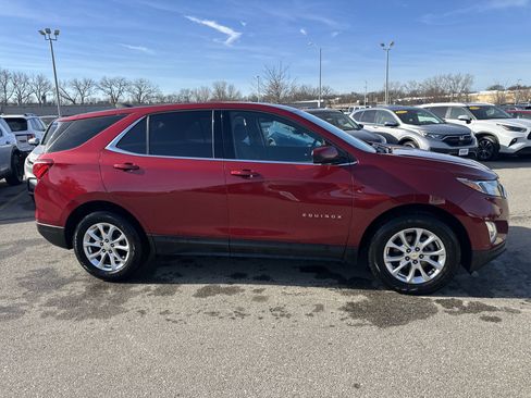 Used 2020 Chevrolet Equinox LT image 3
