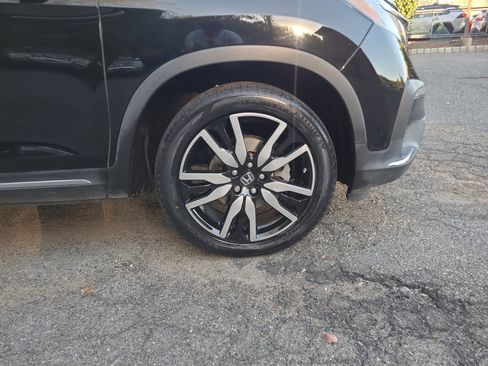 Used 2021 Honda Pilot Touring image 39