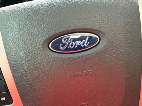 Used 2009 Ford Flex SEL FWD image 21