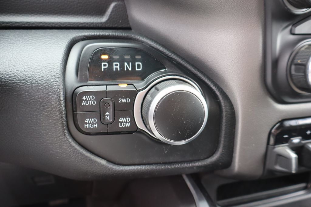 Used 2022 RAM 1500 Big Horn AWD/4WD image 11