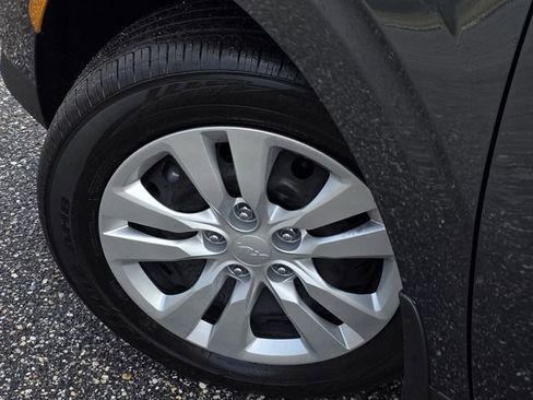 Used 2025 Kia Soul LX image 28