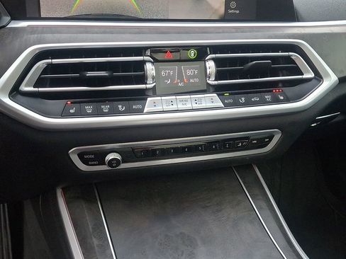 Used 2022 BMW X5 xDrive40i w/ Climate Comfort Package image 16