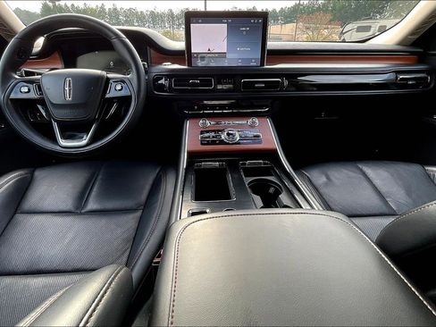 Used 2020 Lincoln Aviator Reserve w/ Class IV Trailer Tow Package image 15