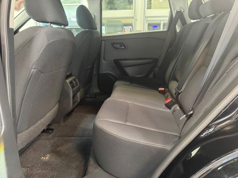Used 2023 Nissan Rogue S AWD/4WD image 6