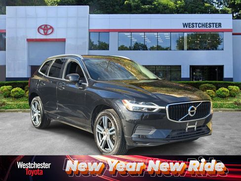 Used 2019 Volvo XC60 T5 Momentum w/ Multimedia Package image 1
