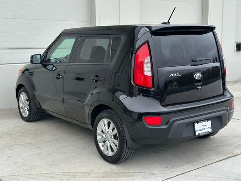 Used 2013 Kia Soul + w/ Audio Pkg image 3
