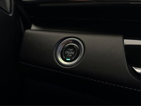 Used 2022 Cadillac Escalade Premium Luxury w/ Performance Package image 27