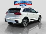 Used 2022 Kia Niro EX image 4
