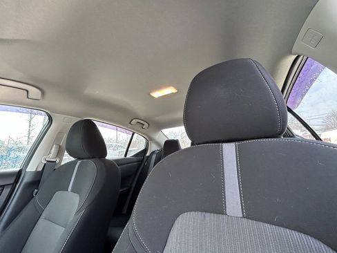 Used 2023 Nissan Sentra SV image 12