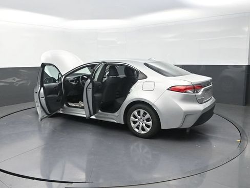 Used 2024 Toyota Corolla LE FWD image 43