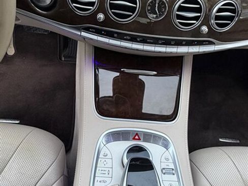 Used 2017 Mercedes-Benz S 550 4MATIC Sedan w/ Premium Package image 36