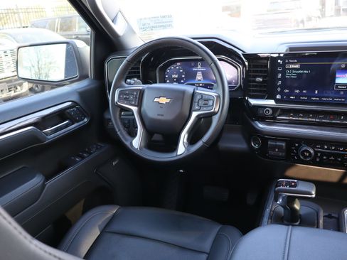 Certified 2024 Chevrolet Silverado 1500 LTZ image 15