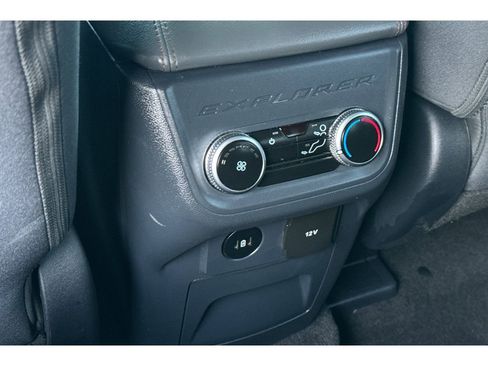 Used 2025 Ford Explorer Active image 14