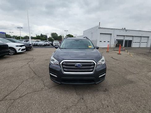 Used 2019 Subaru Ascent Premium AWD/4WD image 4