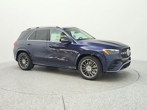 New 2026 Mercedes-Benz GLE 450 GLE 450 image 3