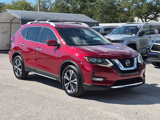Used 2019 Nissan Rogue SV w/ Premium Package FWD image 3