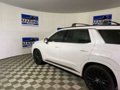 Used 2025 Hyundai Palisade Calligraphy image 8