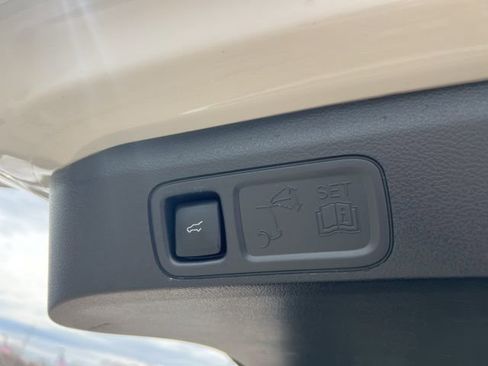 Certified 2024 Ford Expedition Max Limited image 28