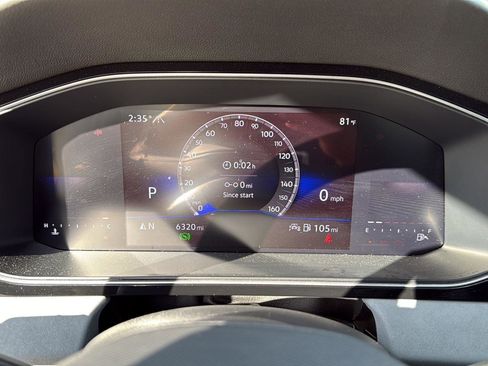 Used 2025 Volkswagen Jetta SE w/ Sunroof Package image 15