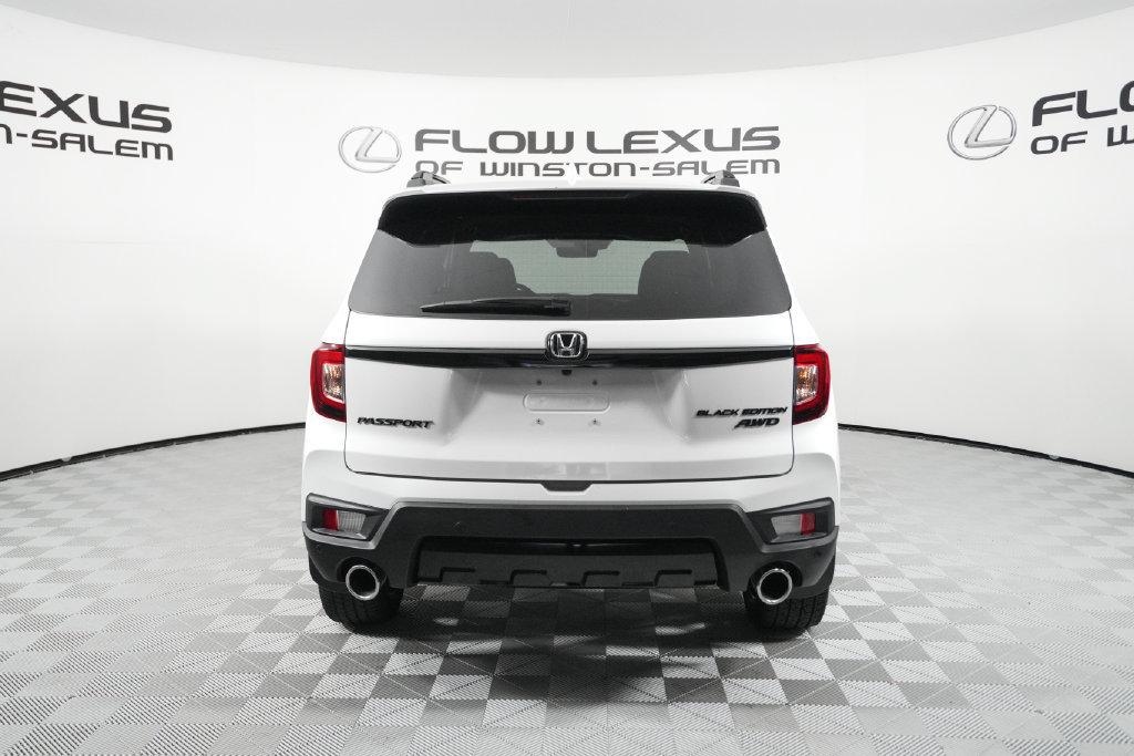 Used 2025 Honda Passport Black Edition image 6