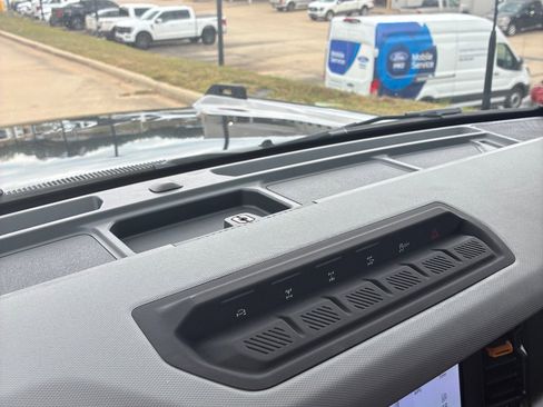 Used 2023 Ford Bronco Badlands w/ Sasquatch Package AWD/4WD image 29