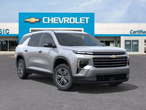 New 2026 Chevrolet Traverse LT w/ Enhanced Driving Package AWD/4WD image 9