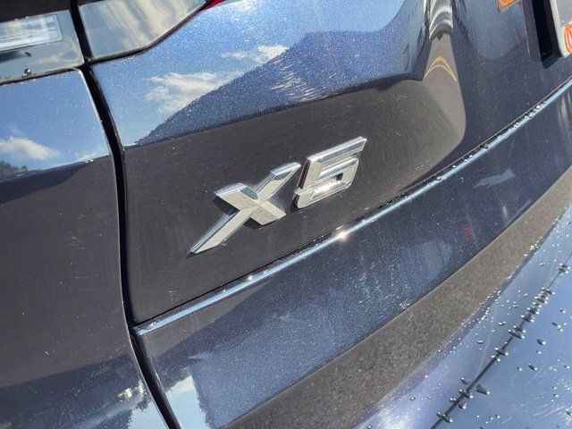 Certified 2024 BMW X5 xDrive40i w/ M Sport Package AWD/4WD image 29