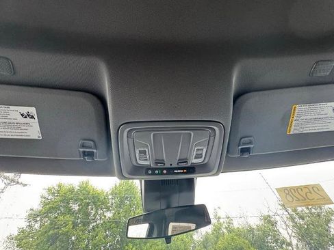 New 2025 GMC Sierra 1500 Elevation image 44