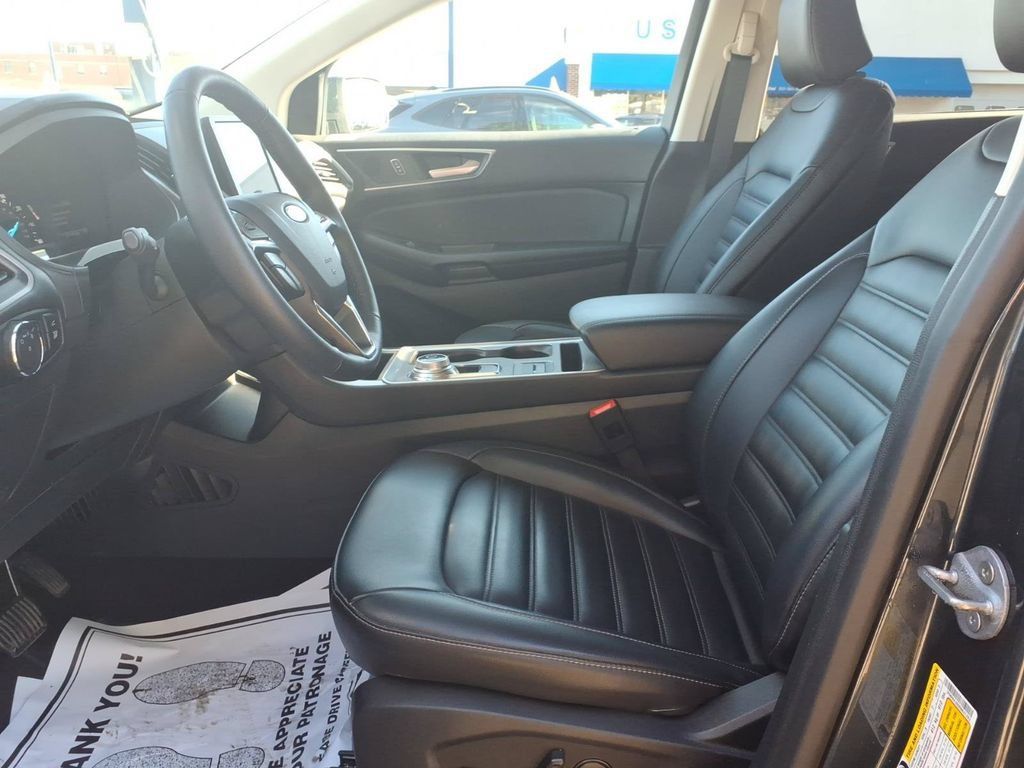 Certified 2024 Ford Edge SEL w/ Convenience Package AWD/4WD image 13