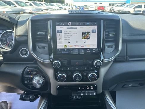 Used 2022 RAM 1500 Laramie AWD/4WD image 15