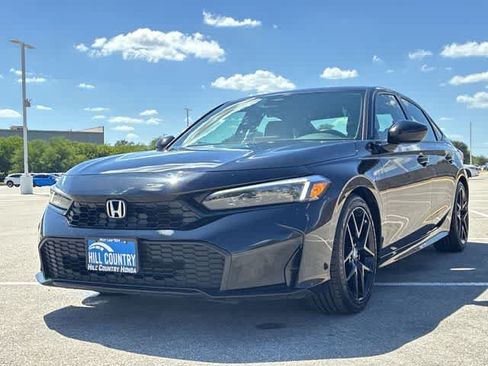 Used 2025 Honda Civic Sport image 11