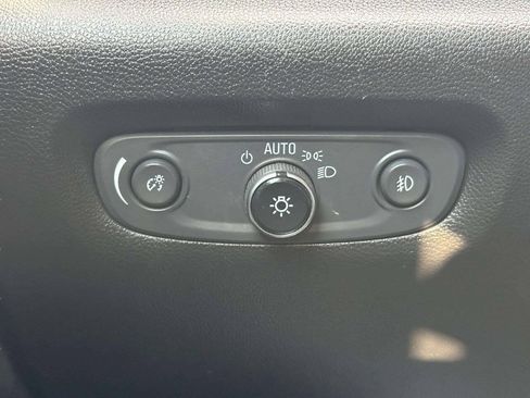 Used 2019 Chevrolet Traverse LT AWD/4WD image 30