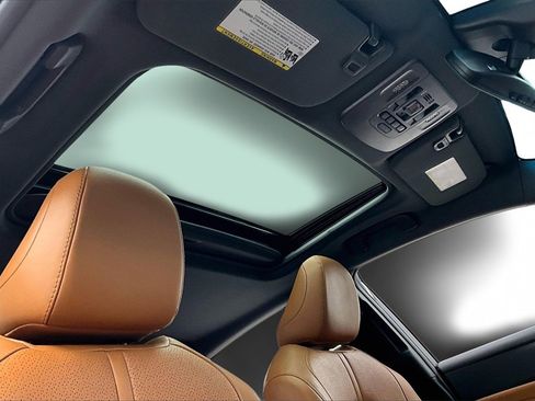 Used 2022 Toyota Avalon Limited image 22