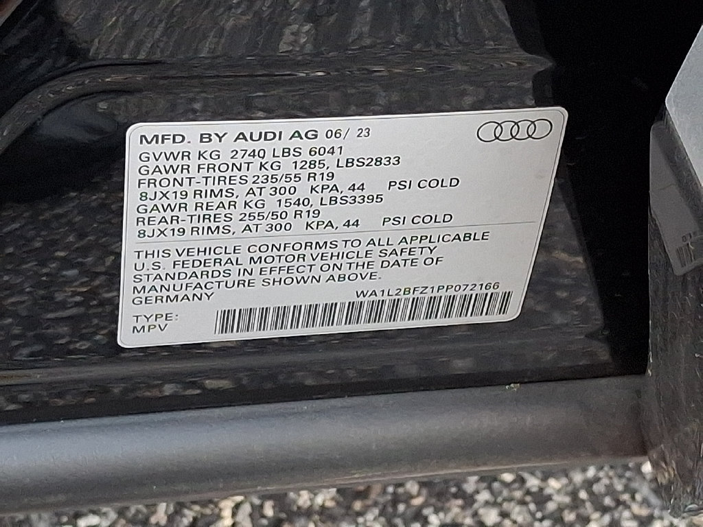 Certified 2023 Audi Q4 e-tron Premium Plus w/ Premium Plus AWD/4WD image 28