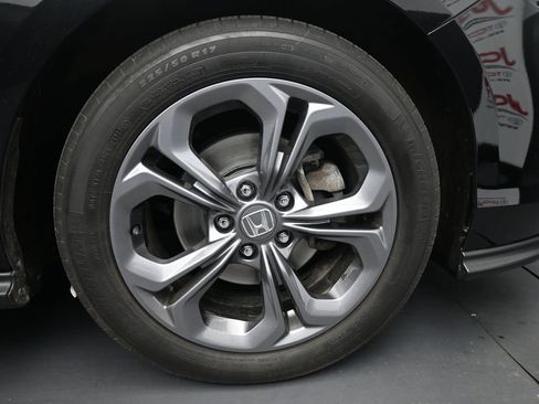 Used 2023 Honda Accord EX image 11
