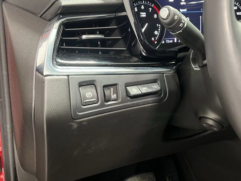 Used 2024 Cadillac XT6 Premium Luxury w/ Technology Package image 16