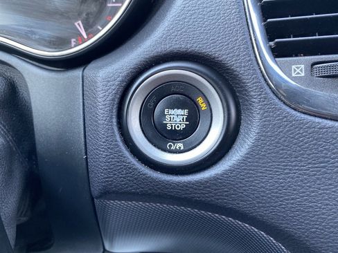 Used 2019 Dodge Durango GT image 36