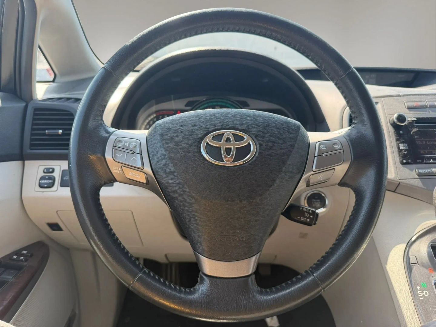 Used 2012 Toyota Venza XLE FWD image 21