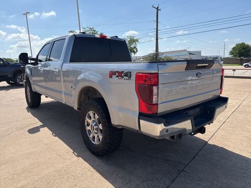 Used 2020 Ford F250 Lariat w/ Lariat Ultimate Package AWD/4WD image 3