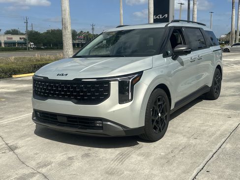 New 2026 Kia Carnival SX FWD image 2