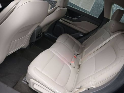 Used 2021 Lincoln Corsair AWD w/ Equipment Group 101A image 18