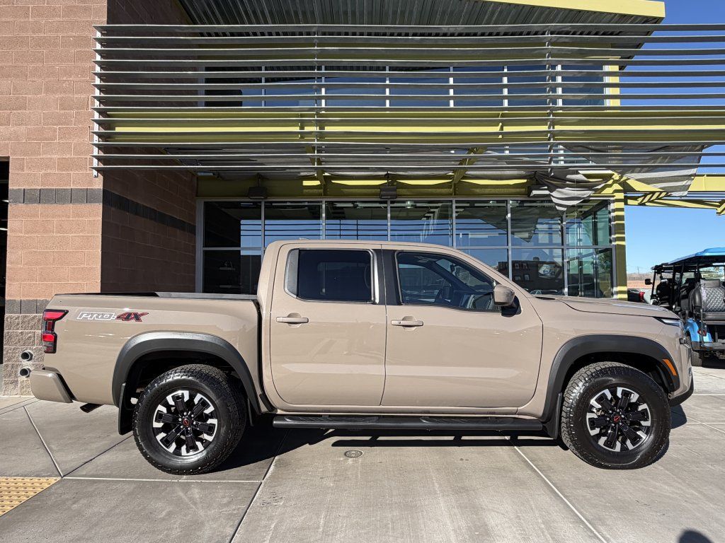 Used 2024 Nissan Frontier PRO-4X w/ Off-Road Protection Package AWD/4WD image 9