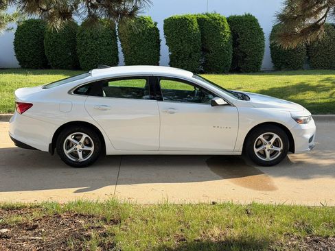 Used 2016 Chevrolet Malibu LS FWD image 4